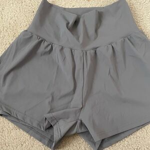 HALARA Women's High-Waisted Gray Shorts